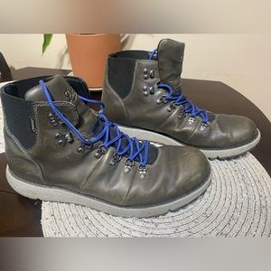 Danner Men’s Vertigo 917 Waterproof Hiking Boots